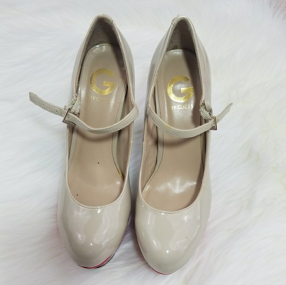 Guess platform shoes in tan, red, black color 0014 - Picture 9 of 9